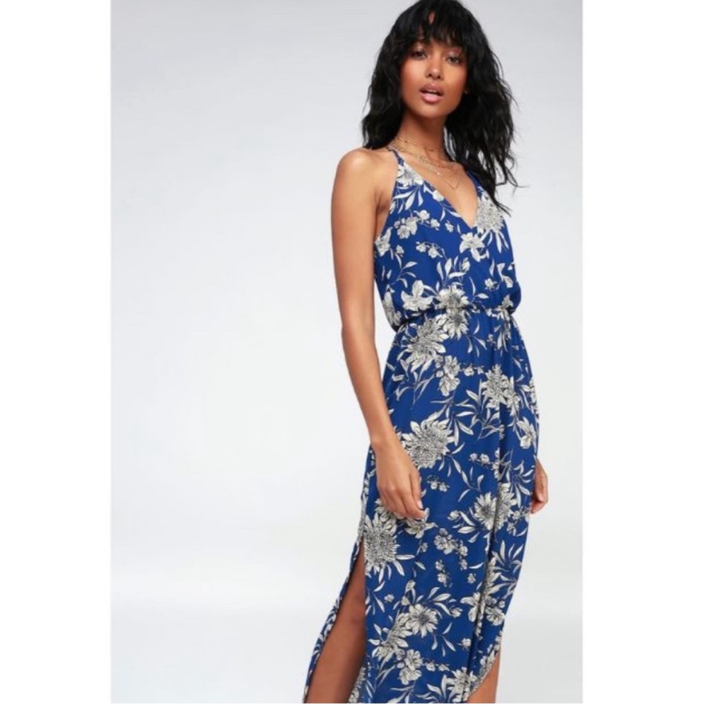 Lush! Bought from LuLu’s, lightweight royal blue floral dress!!!